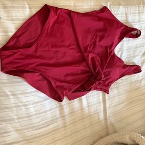 Great quality. Never worn.